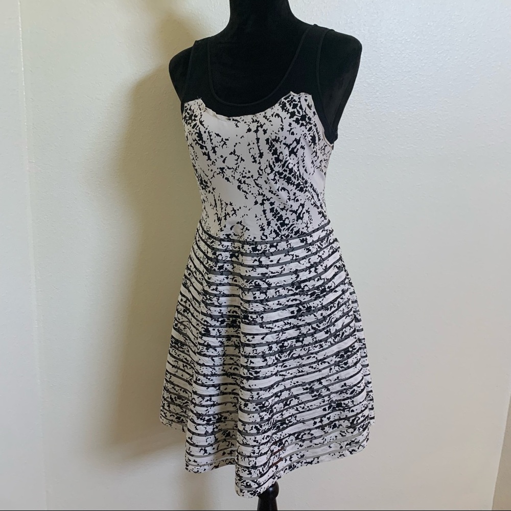 Parker Cocktail Party Dress Medium